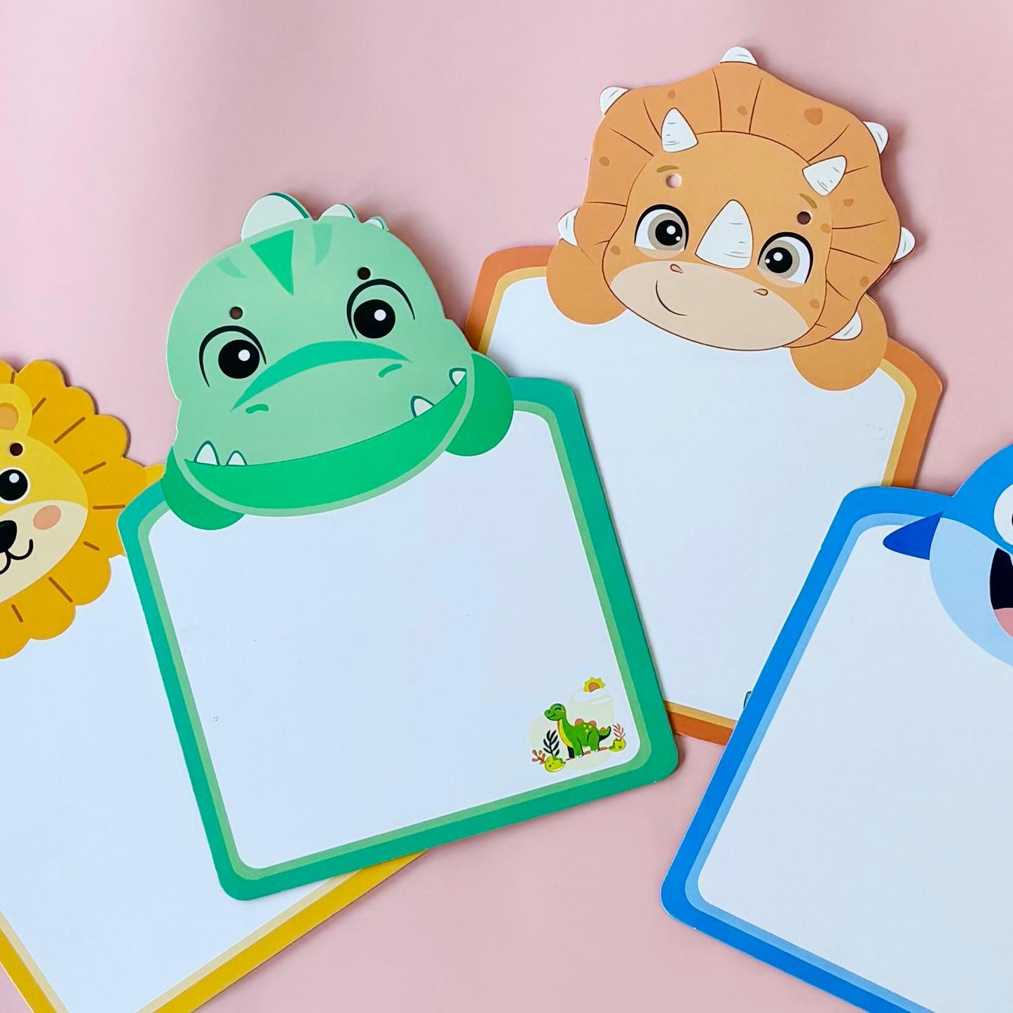 Cots and Cuddles Animal Design Write and Wipe Board for Kids (1pc)