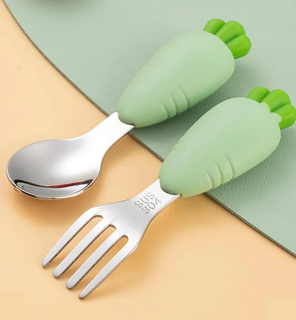 carrot design cutlery set